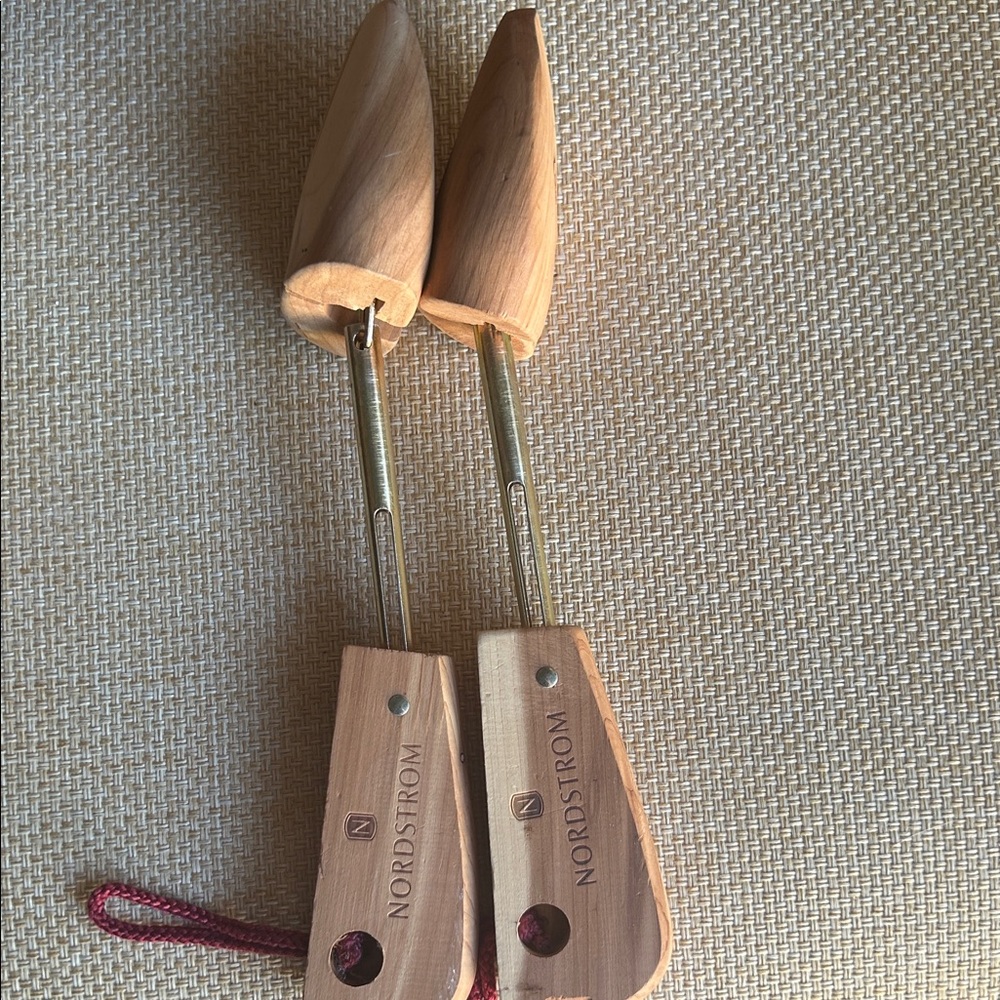 Nordstrom Cedar Shoe Trees M